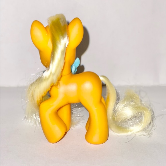 SOLD - My Little Pony FiM G4 Apple Jack Farm Truck Raised Hoof - Picture 2 of 10